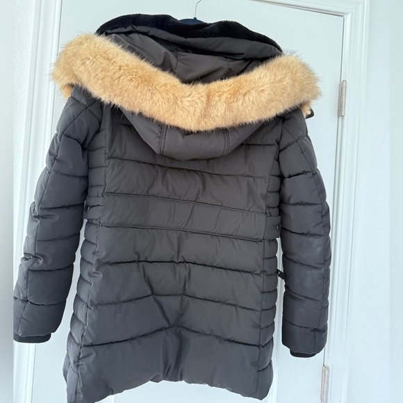 Zara Black Puffer Jacket with Fur Hood - Picture 3 of 9